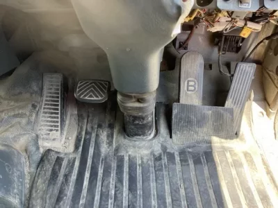 Nissan TRUCK