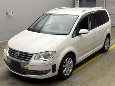 Volkswagen GOLF TOURAN