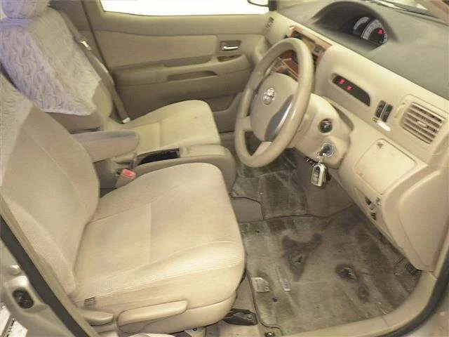 Toyota RAUM