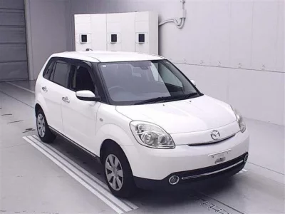 Mazda VERISA