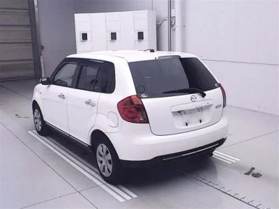 Mazda VERISA