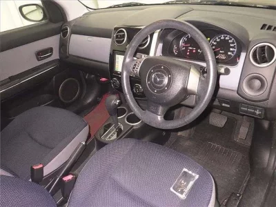 Mazda VERISA