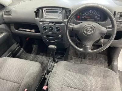 Toyota SUCCEED