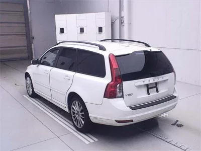 Volvo V50
