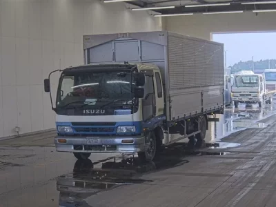 Isuzu FORWARD
