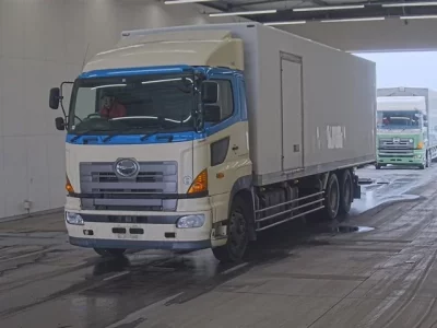 Hino PROFIA