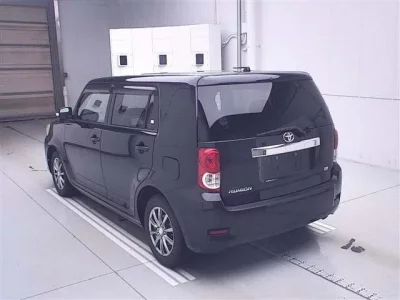 Toyota COROLLA RUMION