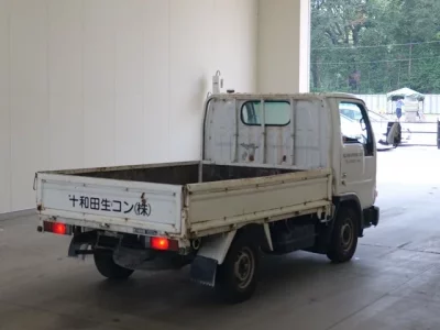 Isuzu TRUCK