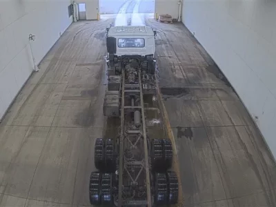 Nissan TRUCK