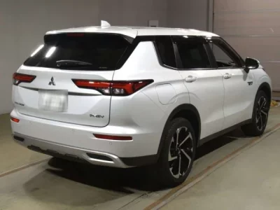 Mitsubishi OUTLANDER PHEV