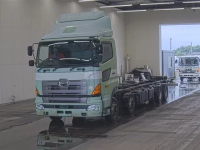 Hino TRUCK
