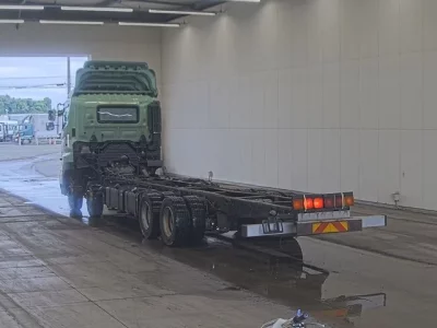 Hino TRUCK