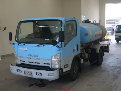 Isuzu ELF