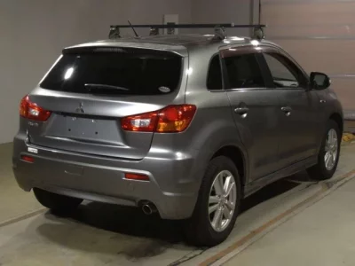 Mitsubishi RVR