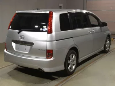 Toyota ISIS