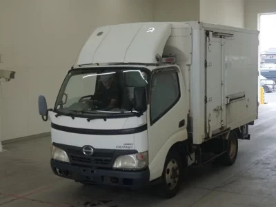 Hino DUTRO