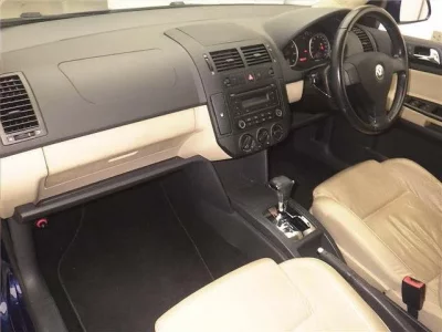 Volkswagen CROSS POLO