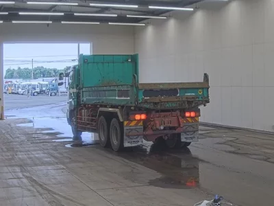Hino TRUCK