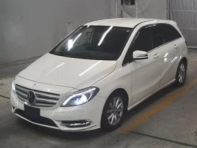 Mercedes-Benz B CLASS