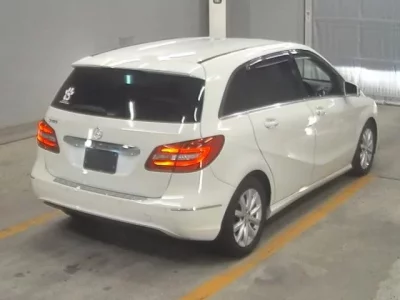 Mercedes-Benz B CLASS