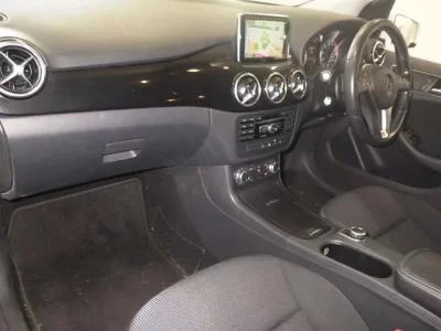 Mercedes-Benz B CLASS