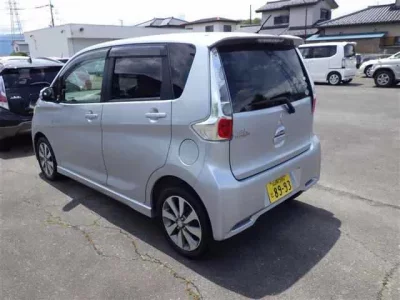 Mitsubishi EK CUSTOM