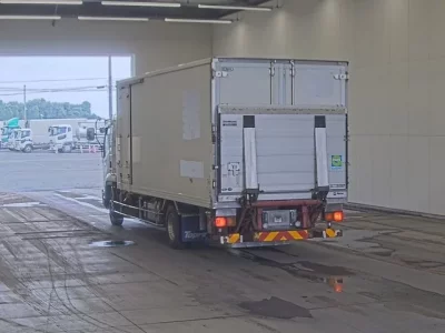 Isuzu FORWARD