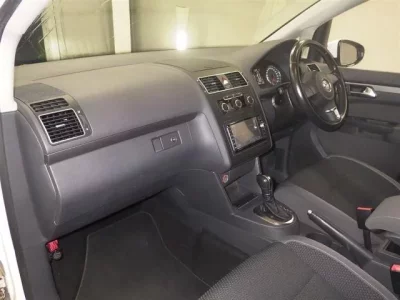 Volkswagen GOLF TOURAN