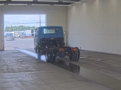 Nissan TRUCK