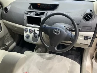 Toyota PASSO SETTE