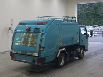 Isuzu ELF