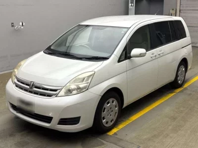 Toyota ISIS