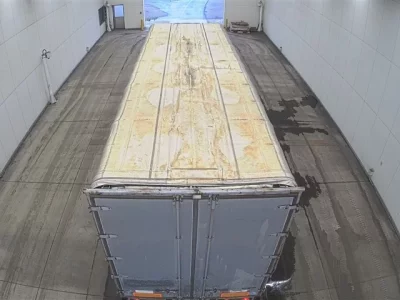 Nissan TRUCK