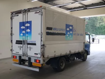 Isuzu ELF