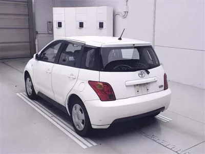 Toyota IST