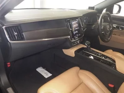 Volvo V90