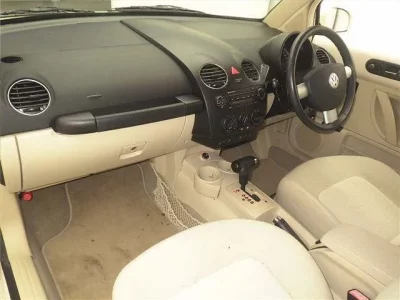 Volkswagen NEW BEETLE