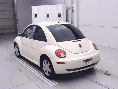Volkswagen NEW BEETLE