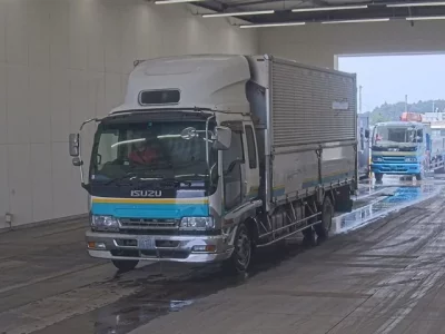Isuzu FORWARD