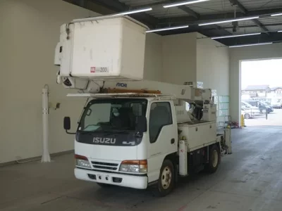 Isuzu ELF