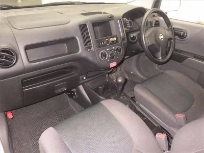 Nissan AD
