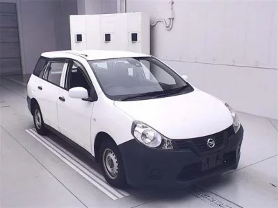 Nissan AD