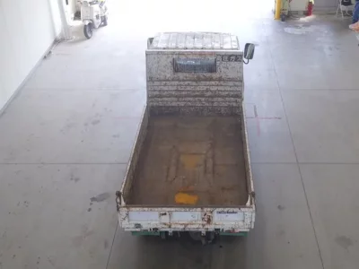 Nissan TRUCK