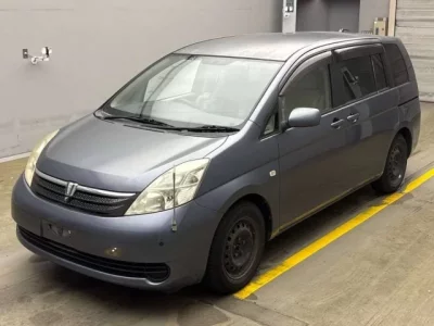 Toyota ISIS