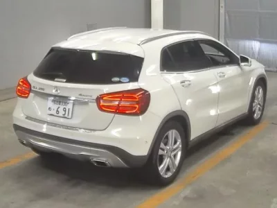 Mercedes-Benz GLA CLASS
