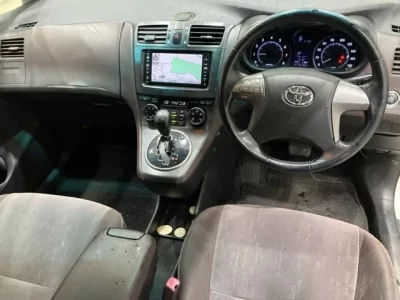 Toyota MARK X ZIO