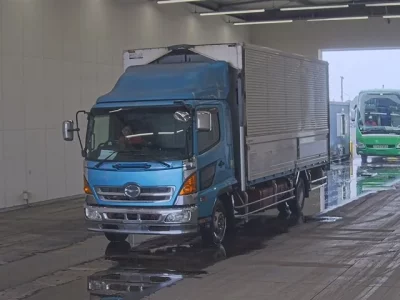 Hino TRUCK