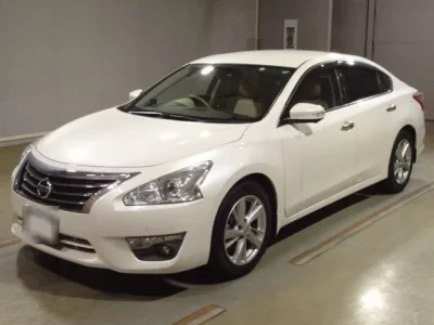 Nissan TEANA