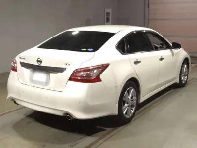 Nissan TEANA