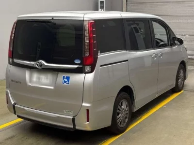 Toyota ESQUIRE